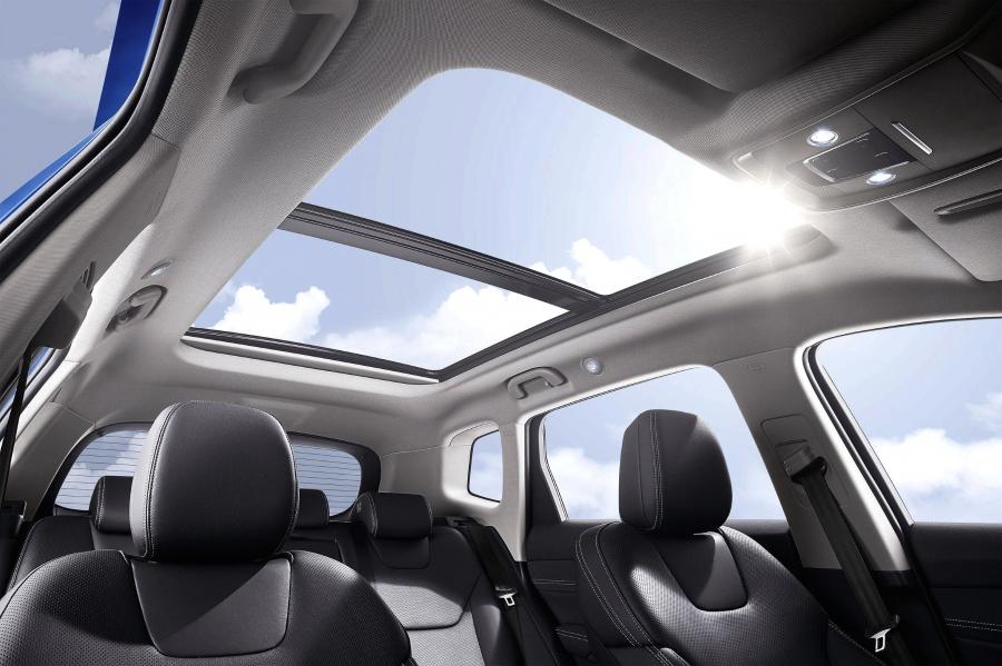 Интерьер BYD Song Pro (SA2) 2019 года  (фото 7 из 24)